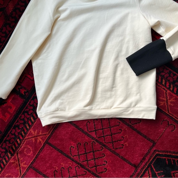 Crewneck sweater stretchy - Picture 6 of 6